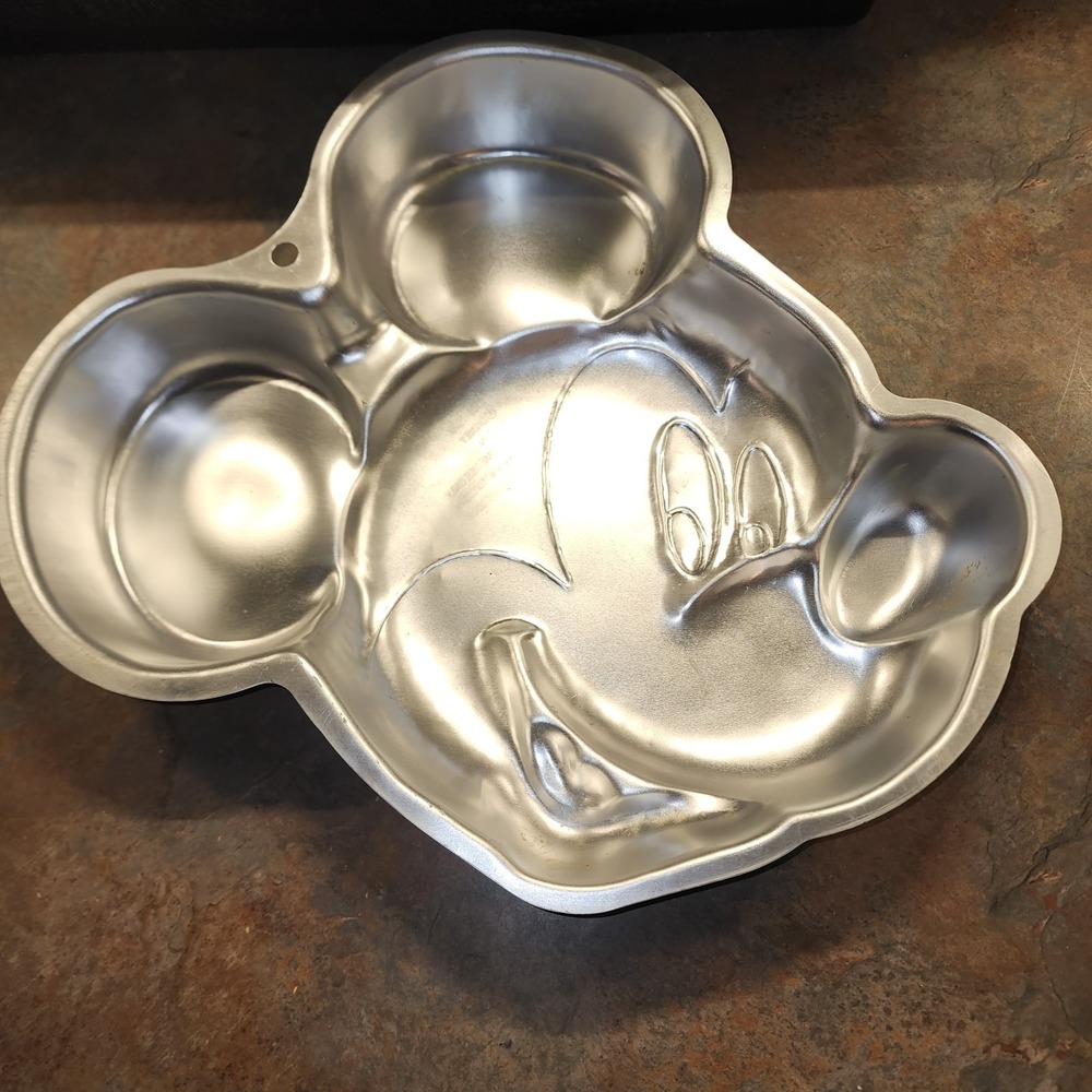 Wilton Mickey Mouse Disney Aluminum Cake Pan